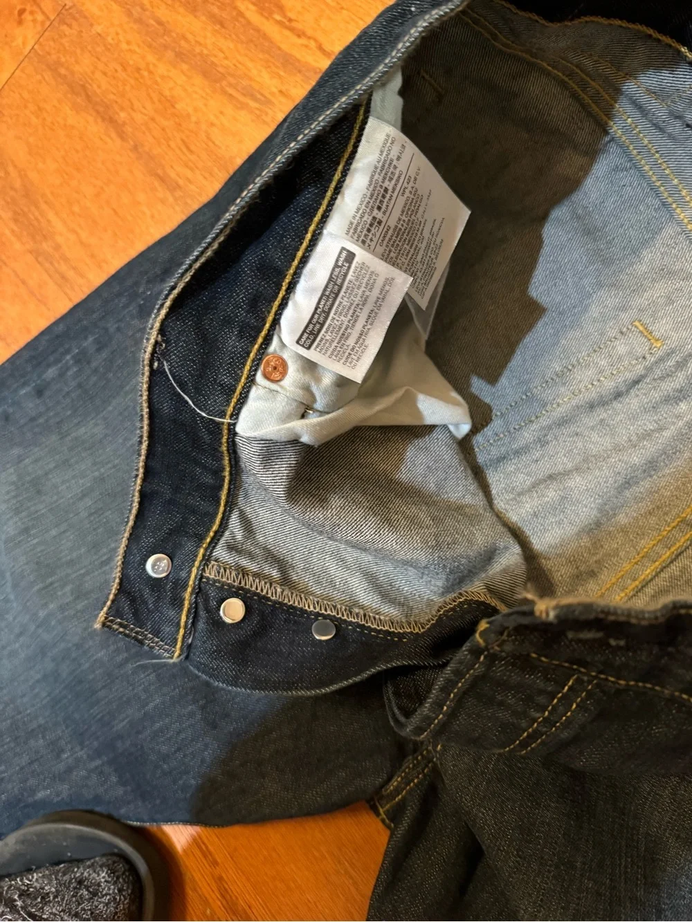 Levi's 501  Men's Straight Jeans in Dark Blue Wash